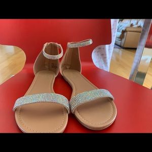 BRAND NEW CHARLOTTE RUSSE SANDALS